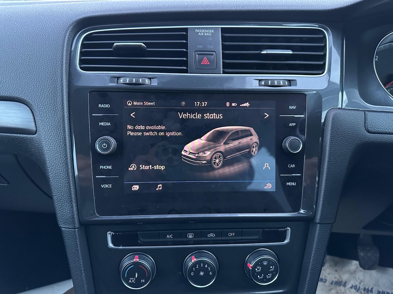 Used Volkswagen Golf 2018 for sale - 77793773: Photo 48