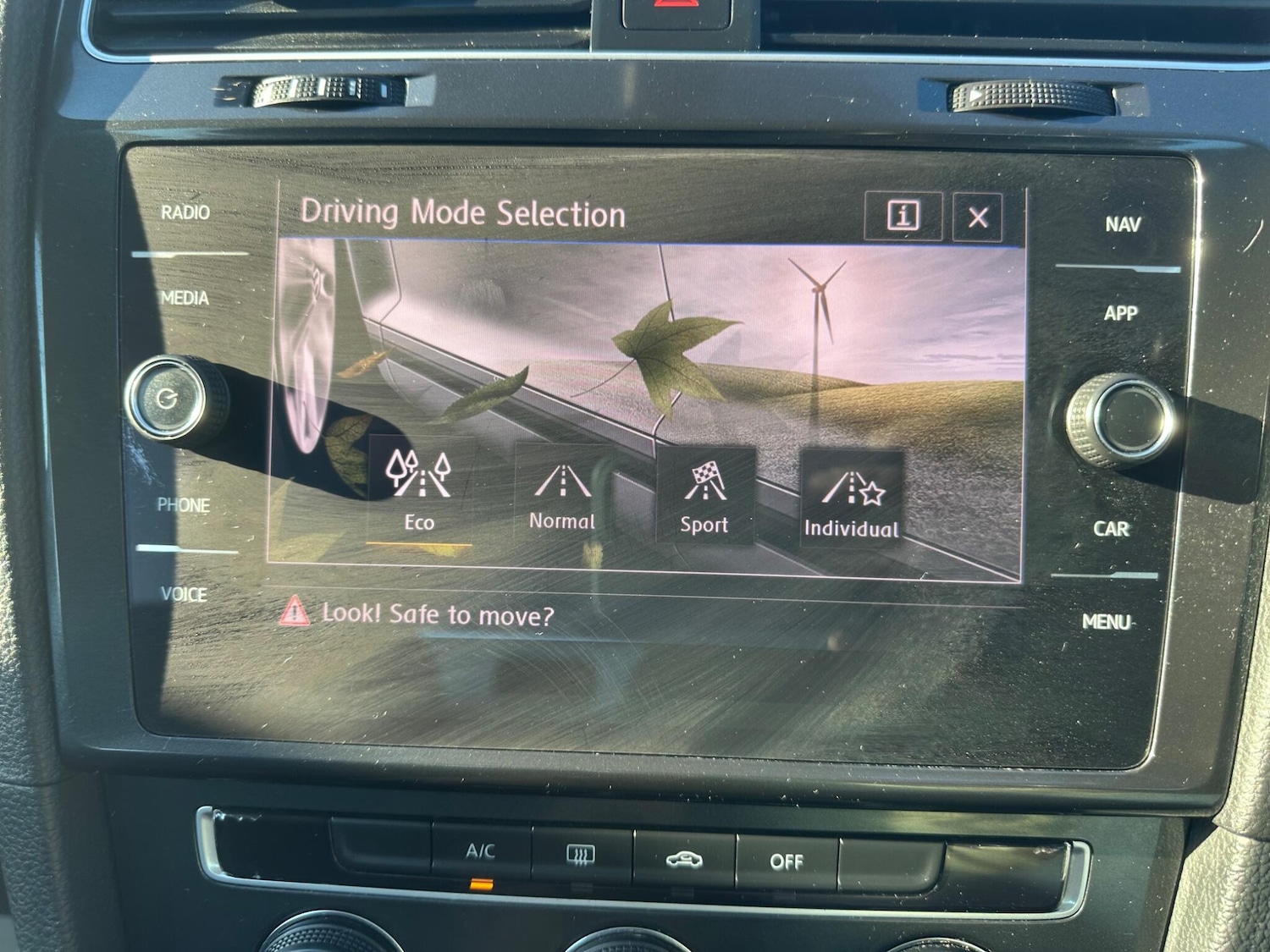 Used Volkswagen Golf 2018 for sale - 77793773: Photo 59