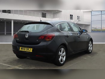 Used Vauxhall Astra 2011 for sale - 77538349: Photo