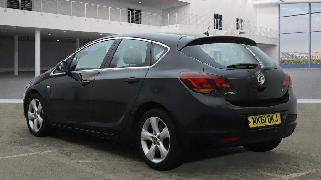 Used Vauxhall Astra 2011 for sale - 77538349: Photo 5