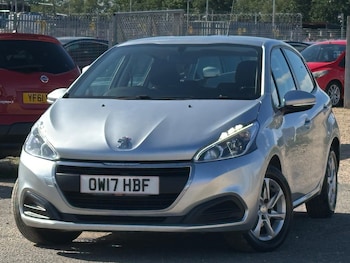 Used Peugeot 208 2017 for sale - 78843431: Photo
