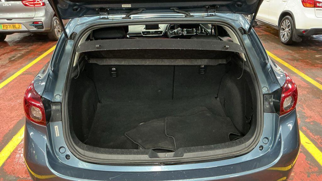 Used Mazda Mazda3 2016 for sale - 77462124: Photo 8