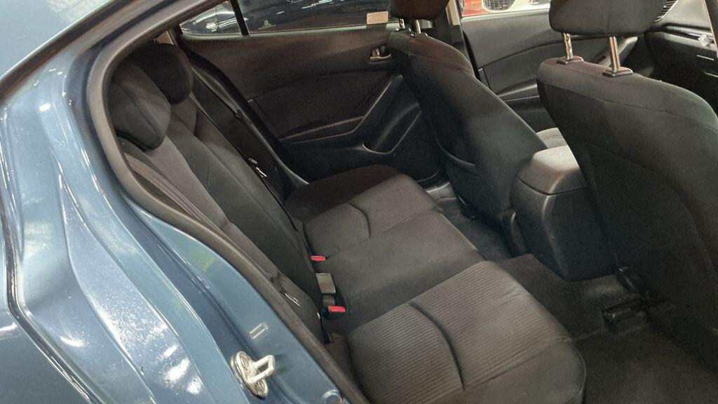 Used Mazda Mazda3 2016 for sale - 77462124: Photo 9