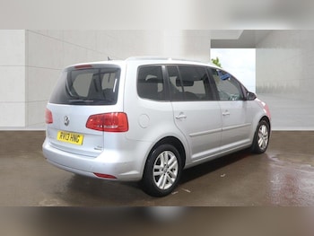 Used Volkswagen Touran 2013 for sale - 78184569: Photo