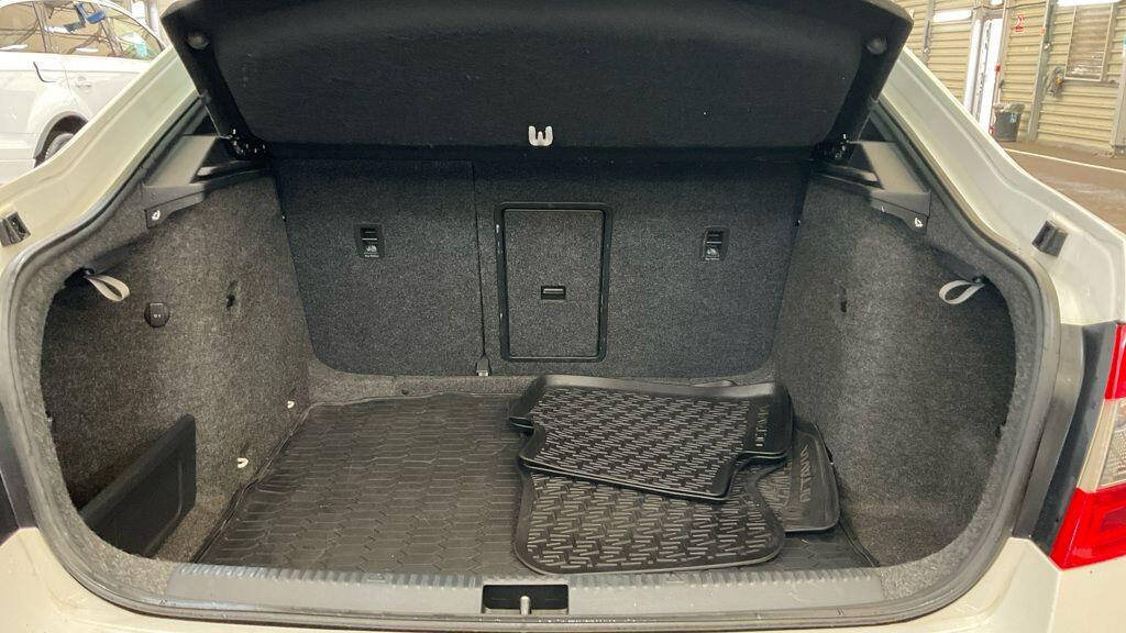 Used Skoda Octavia 2014 for sale - 77462129: Photo 8