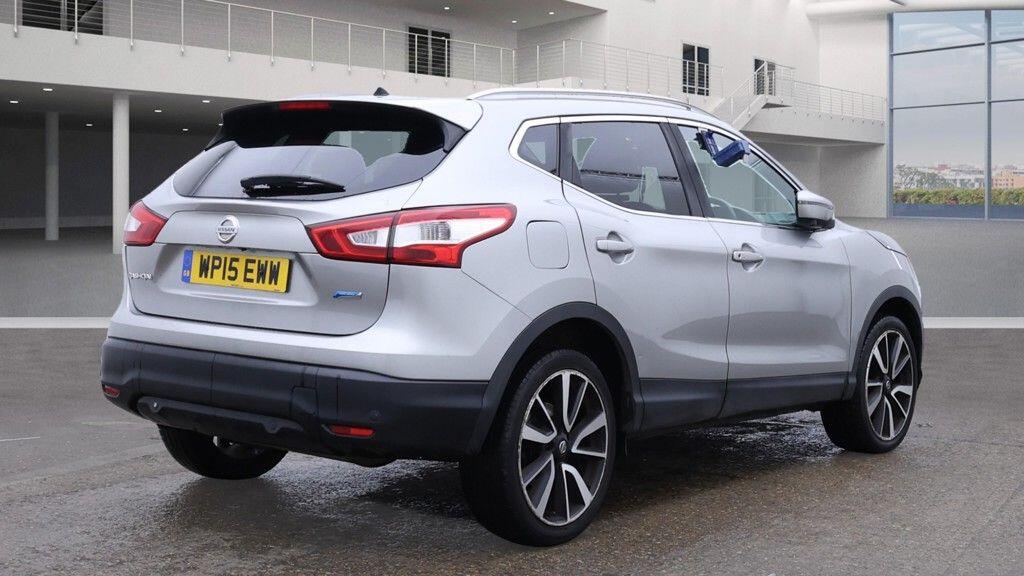 Used Nissan Qashqai 2015 for sale - 77633119: Photo 4