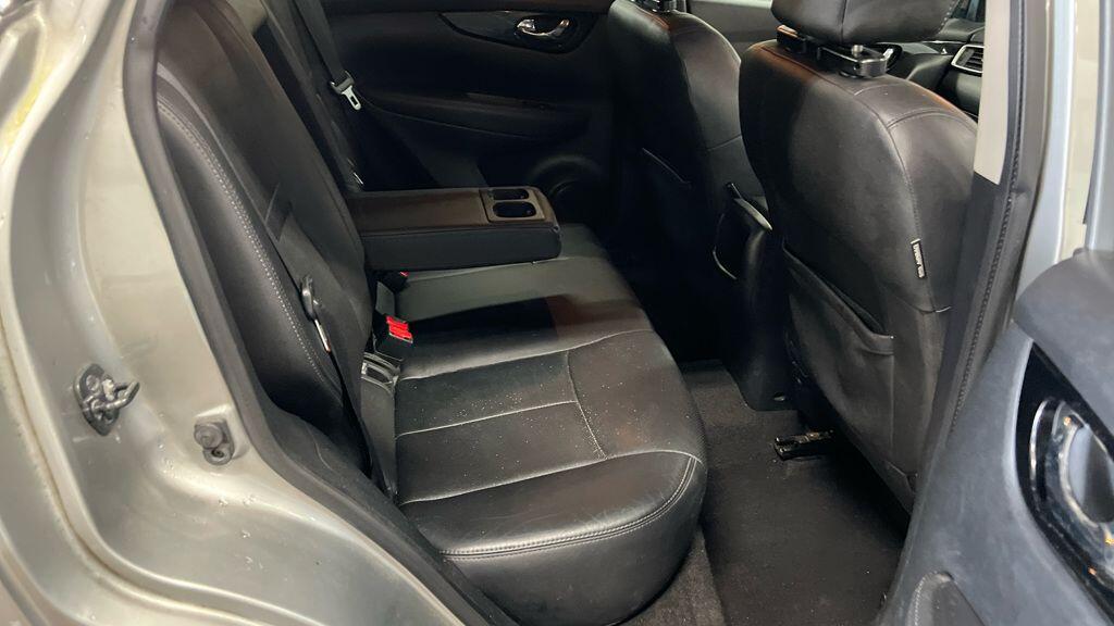 Used Nissan Qashqai 2015 for sale - 77633119: Photo 9