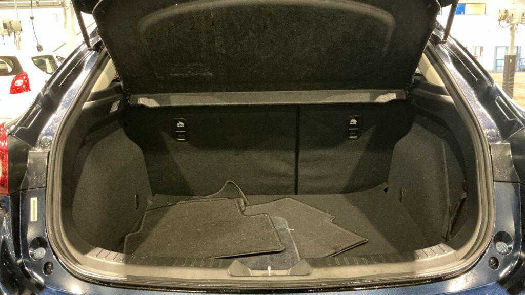 Used Mazda Mazda3 2018 for sale - 76473872: Photo 8