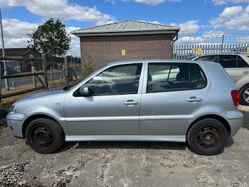 Used Volkswagen Polo 2001 for sale - 79396413: Photo