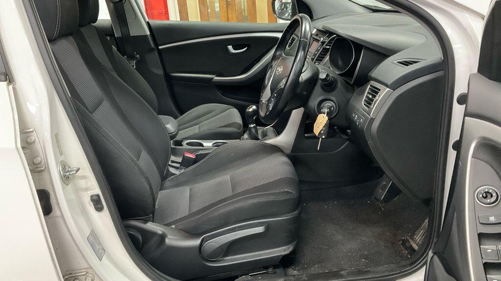 Used Hyundai i30 2014 for sale - 77538182: Photo 11