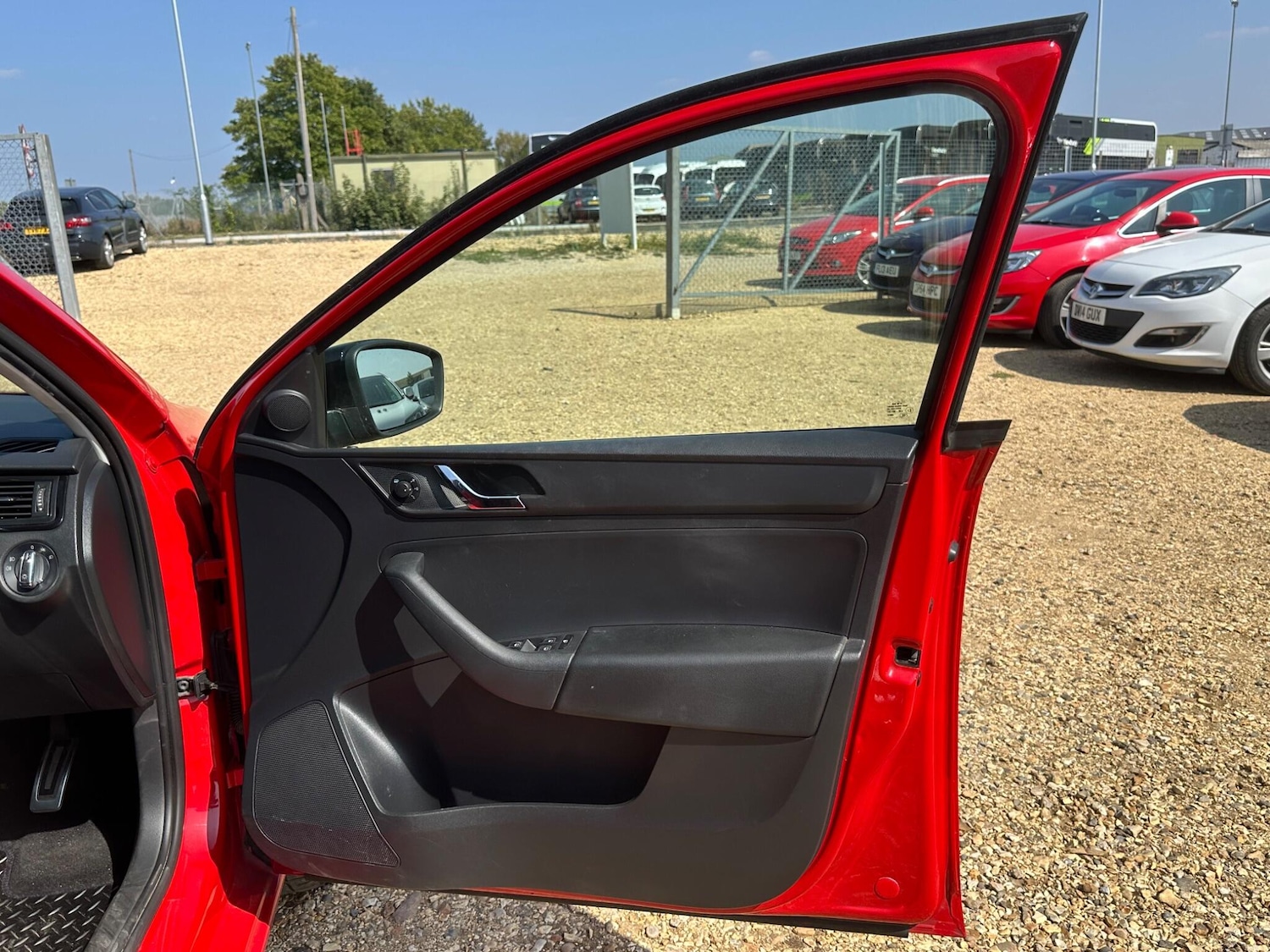 Used Skoda Rapid Spaceback 2014 for sale - 76158873: Photo 24