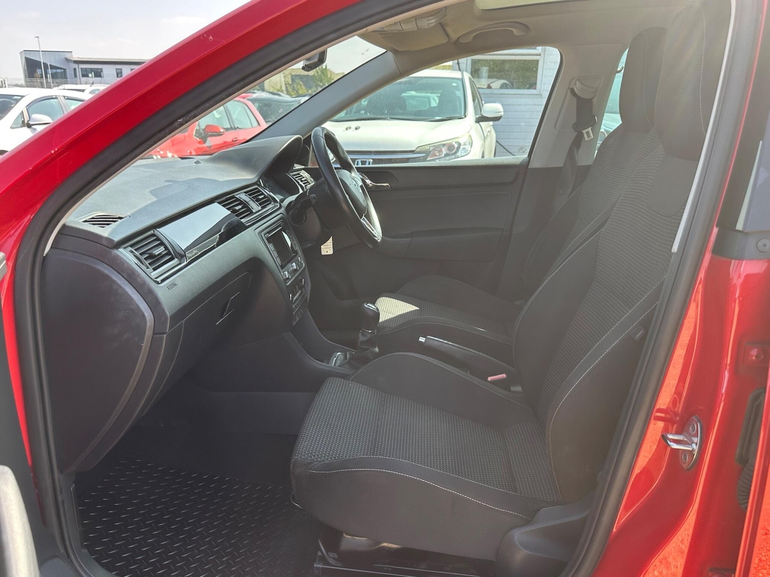 Used Skoda Rapid Spaceback 2014 for sale - 76158873: Photo 29