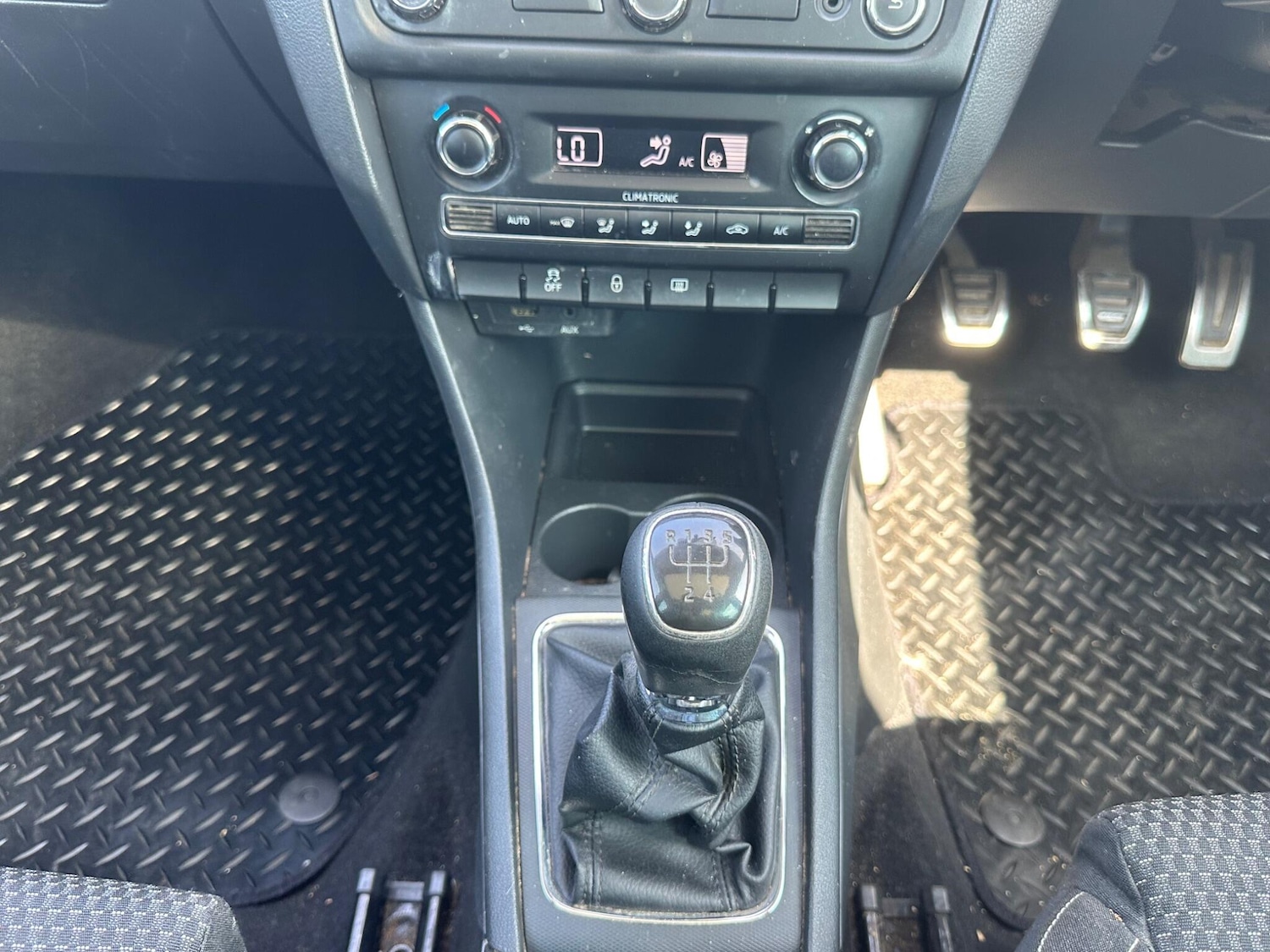 Used Skoda Rapid Spaceback 2014 for sale - 76158873: Photo 48