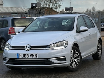 Used Volkswagen Golf 2018 for sale - 77462133: Photo
