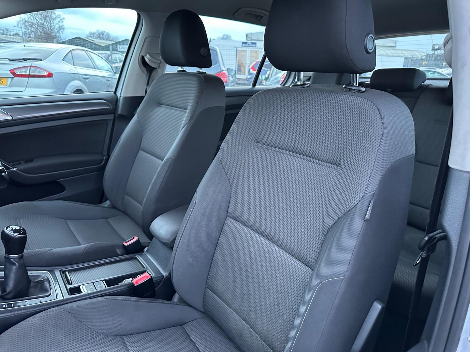 Used Volkswagen Golf 2018 for sale - 77462133: Photo 36