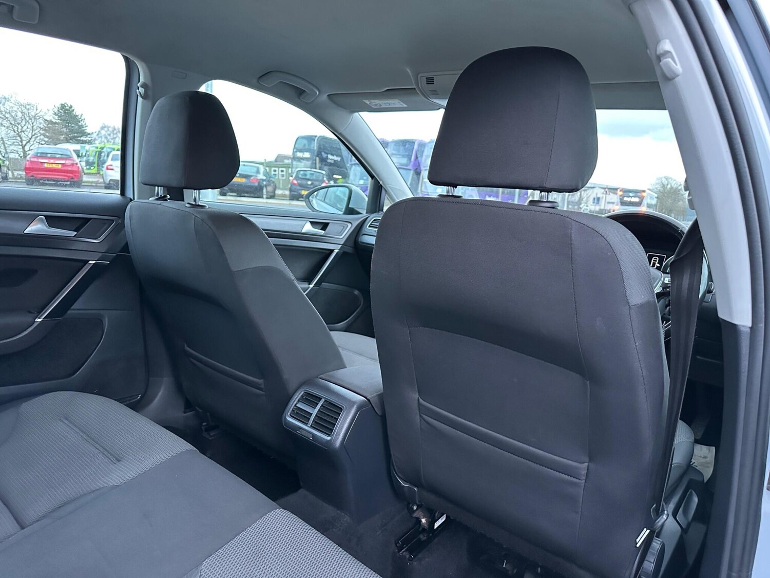 Used Volkswagen Golf 2018 for sale - 77462133: Photo 37