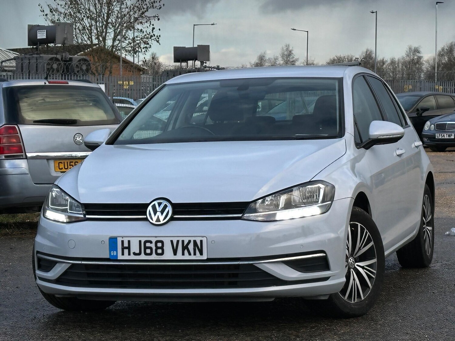 Used Volkswagen Golf 2018 for sale - 77462133: Photo 7