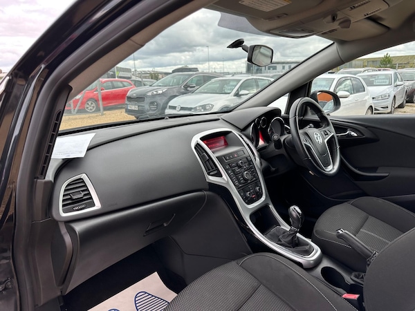Used Vauxhall Astra 2014 for sale - 76238723: Photo 51