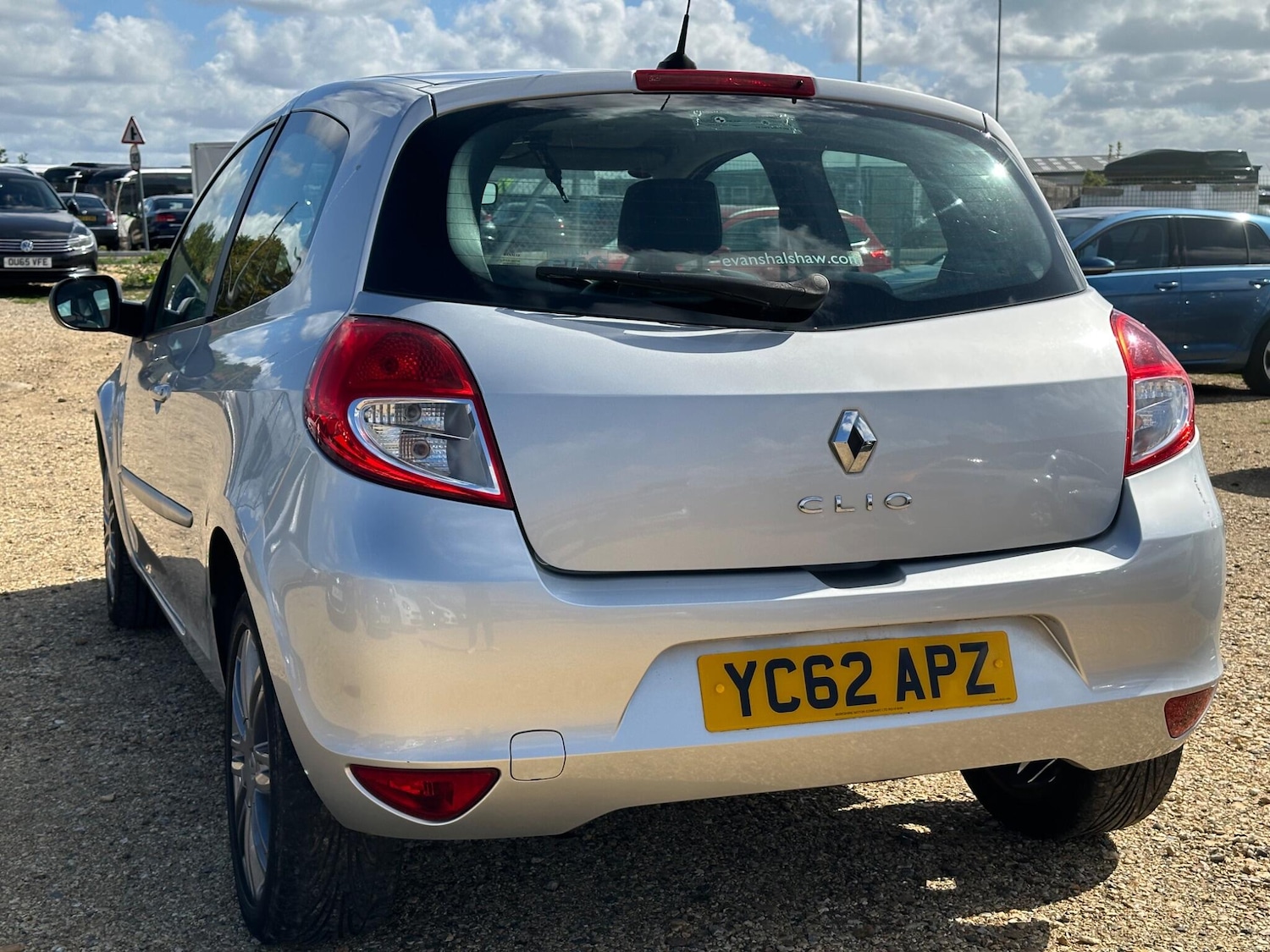 Used Renault Clio 2012 for sale - 76158877: Photo 10