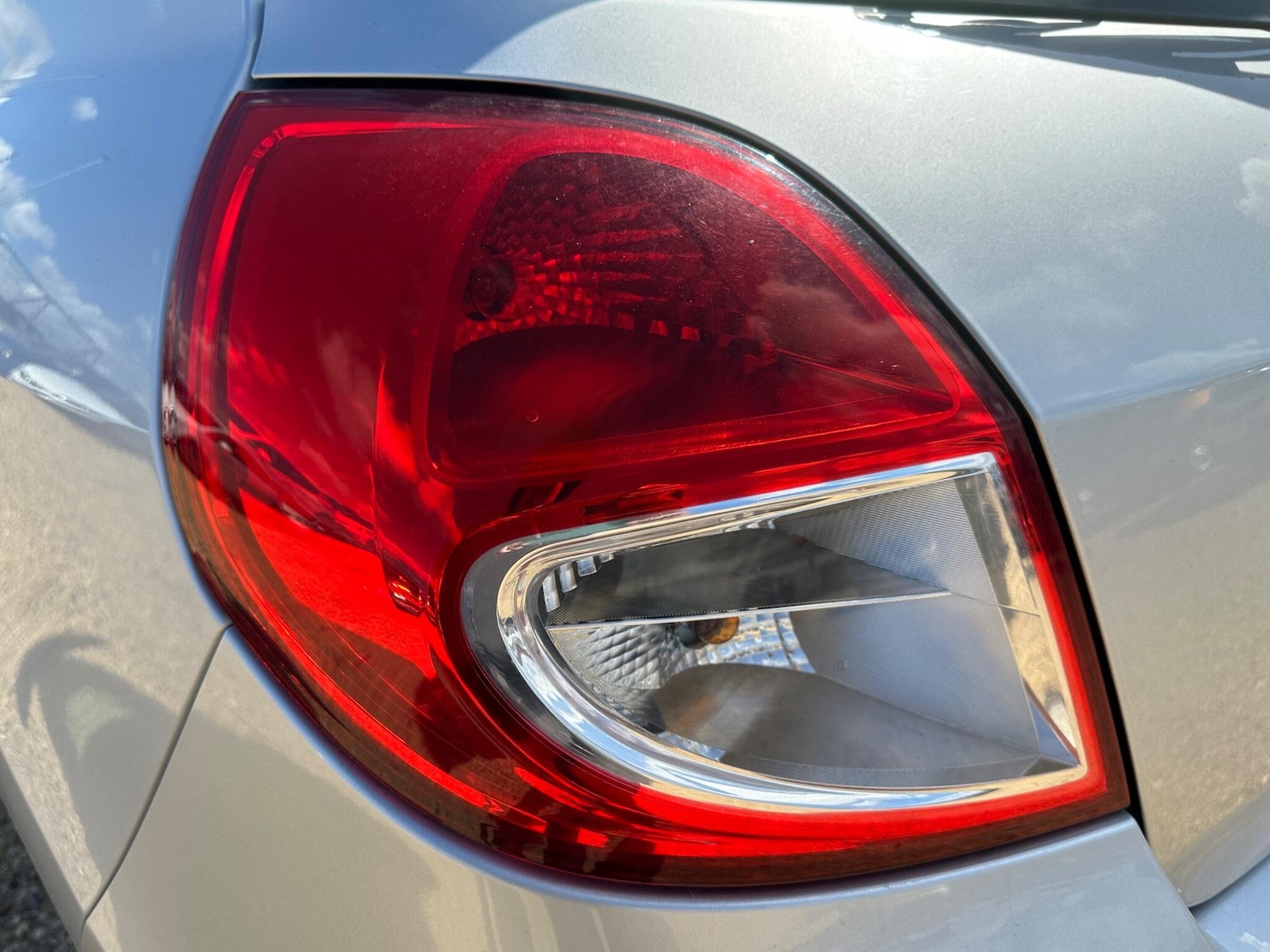 Used Renault Clio 2012 for sale - 76158877: Photo 22