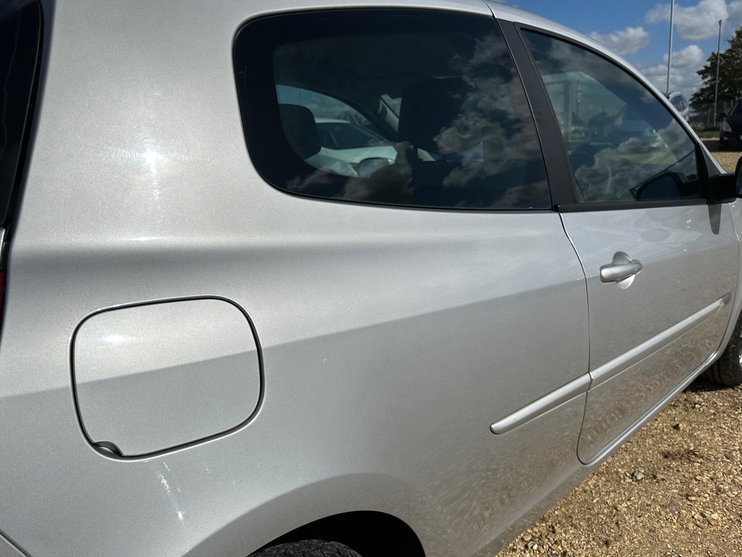 Used Renault Clio 2012 for sale - 76158877: Photo 24