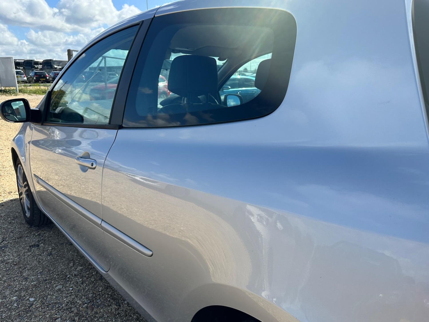 Used Renault Clio 2012 for sale - 76158877: Photo 26