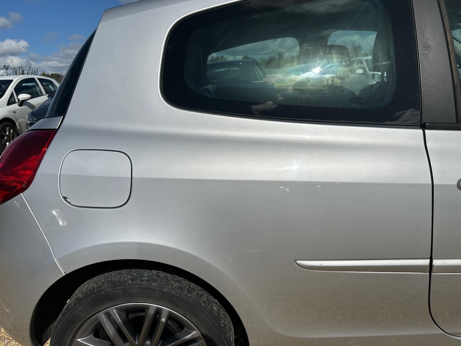 Used Renault Clio 2012 for sale - 76158877: Photo 28