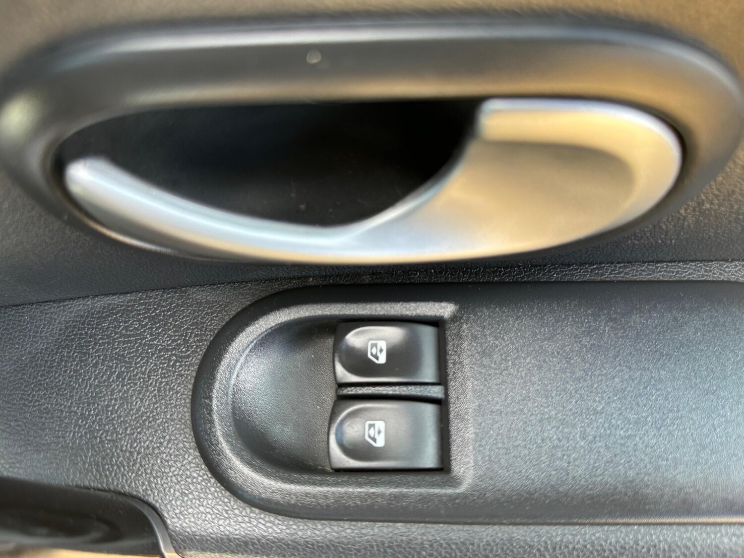 Used Renault Clio 2012 for sale - 76158877: Photo 42