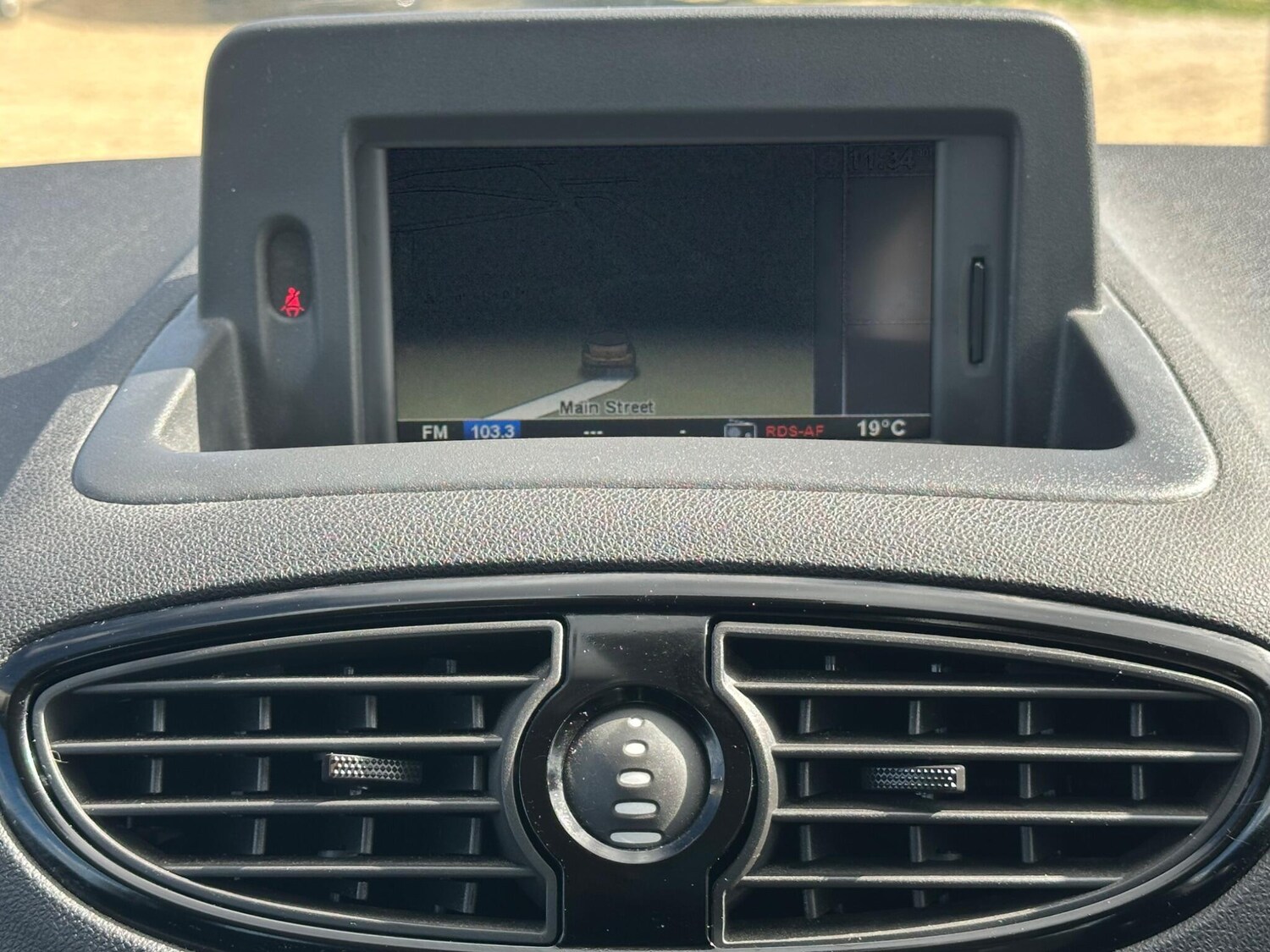 Used Renault Clio 2012 for sale - 76158877: Photo 56