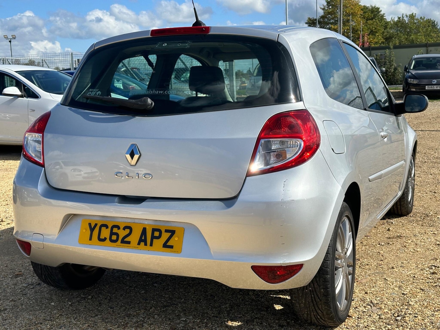 Used Renault Clio 2012 for sale - 76158877: Photo 8