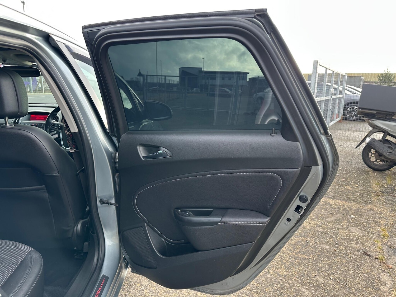 Used Vauxhall Astra 2014 for sale - 77462140: Photo 25