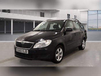 Used Skoda Fabia 2010 for sale - 76174732: Photo 2