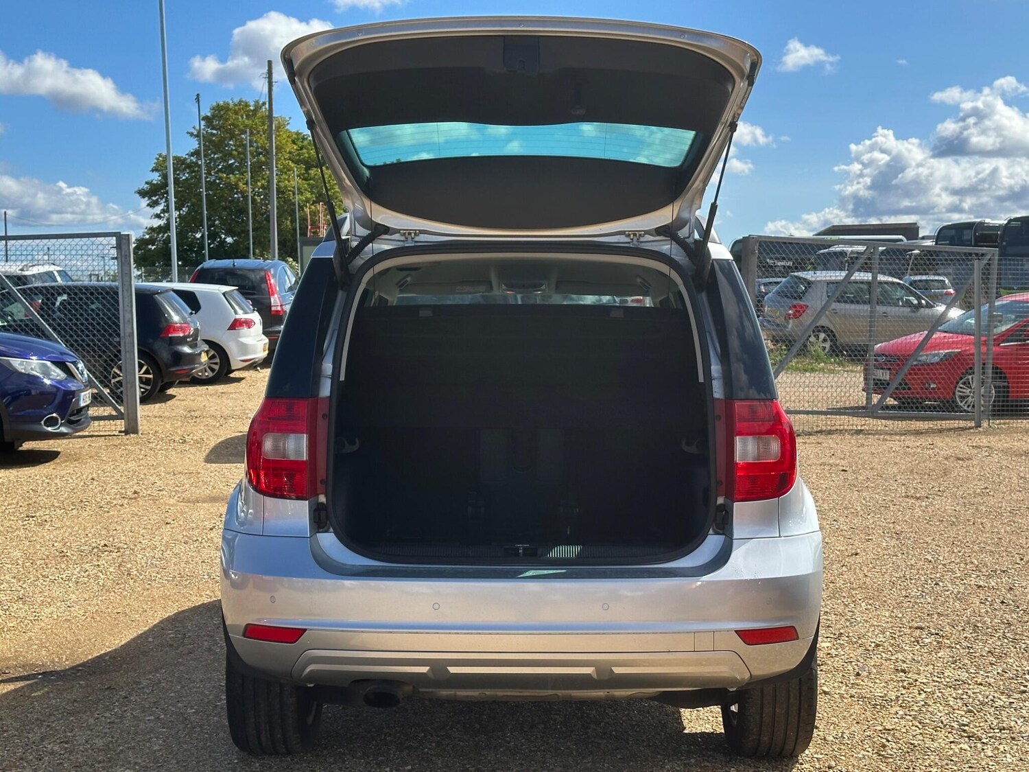 Used Skoda Yeti 2014 for sale - 76158664: Photo 57