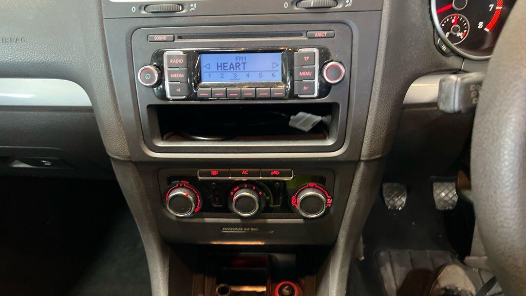 Used Volkswagen Golf 2011 for sale - 77632933: Photo 10