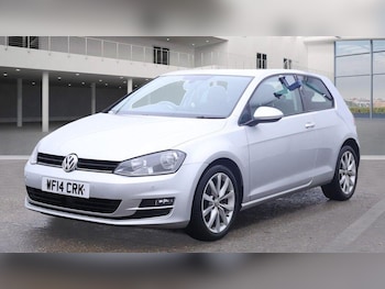 Used Volkswagen Golf 2014 for sale - 76270073: Photo 2
