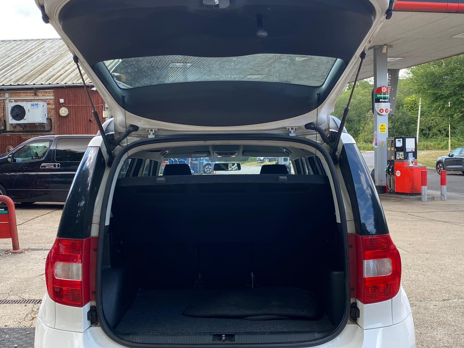 Used Skoda Yeti 2015 for sale - 76585518: Photo 45