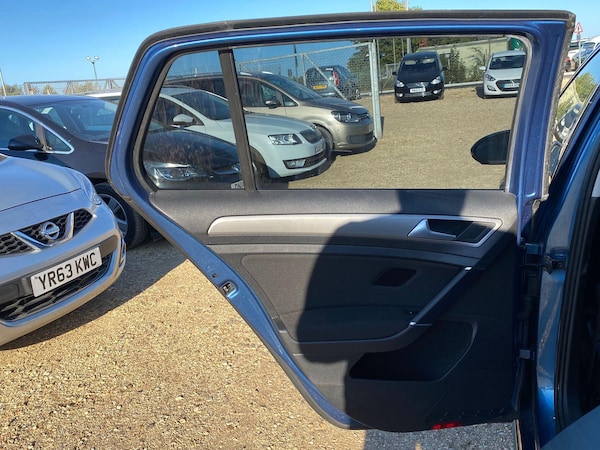 Used Volkswagen Golf 2015 for sale - 76166327: Photo 21