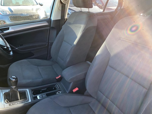 Used Volkswagen Golf 2015 for sale - 76166327: Photo 28