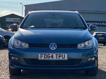 Used Volkswagen Golf 2015 for sale - 76166327: Photo 2