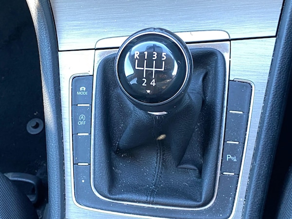 Used Volkswagen Golf 2015 for sale - 76166327: Photo 36