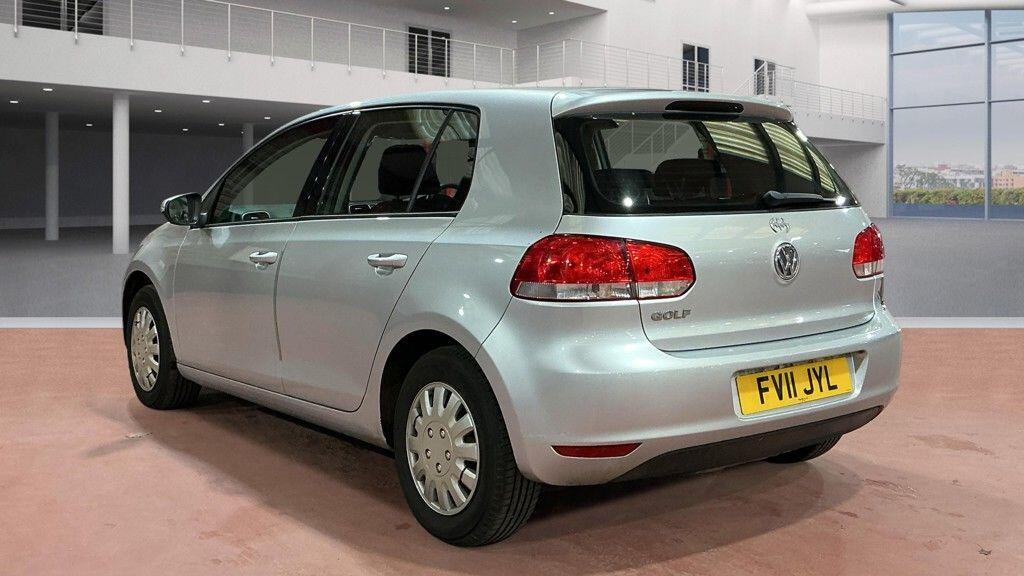 Used Volkswagen Golf 2011 for sale - 77883346: Photo 4