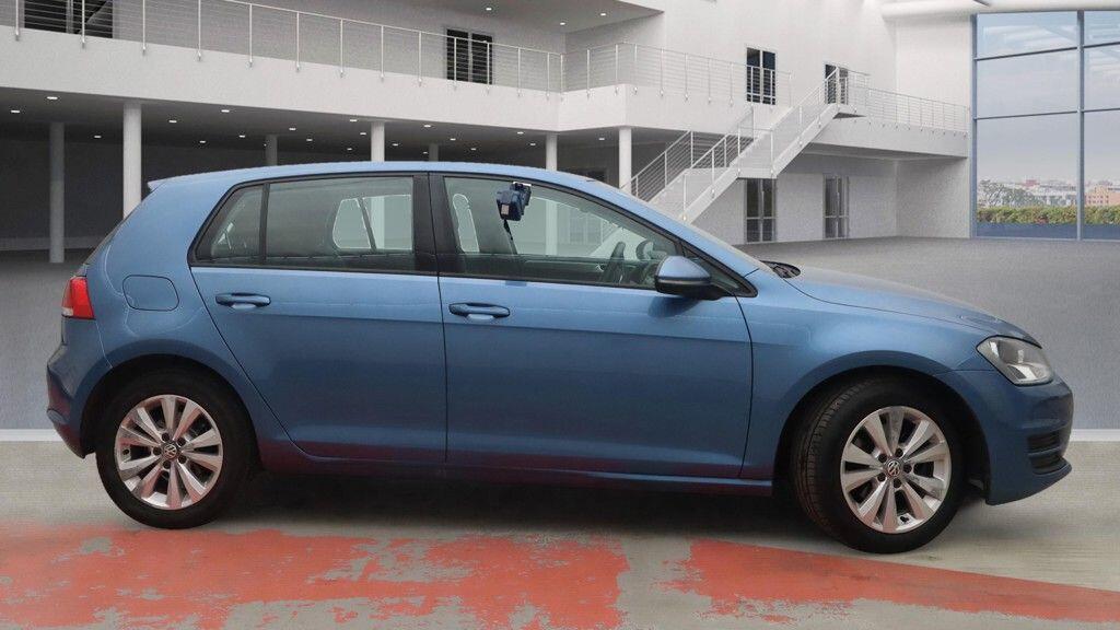 Used Volkswagen Golf 2014 for sale - 76398927: Photo 5