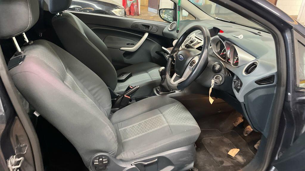 Used Ford Fiesta 2010 for sale - 78062964: Photo 9