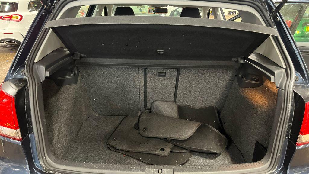 Used Volkswagen Golf 2012 for sale - 77839941: Photo 6