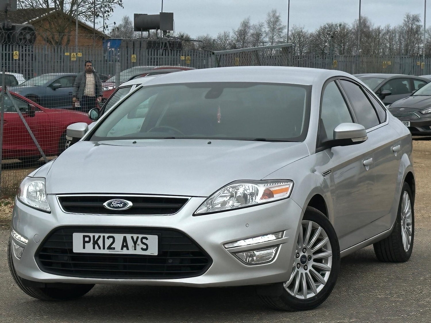Used Ford Mondeo 2012 for sale - 78047736: Photo 2