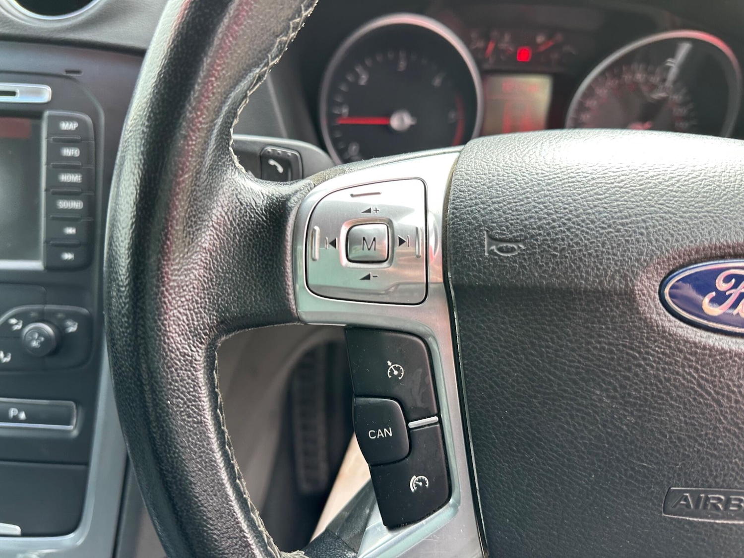 Used Ford Mondeo 2012 for sale - 78047736: Photo 41