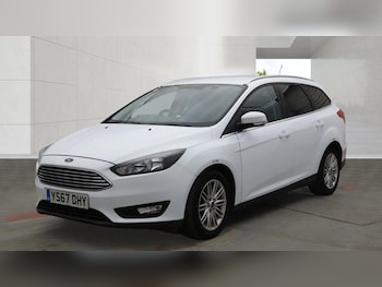 Used Ford Focus 2017 for sale - 79062114: Photo