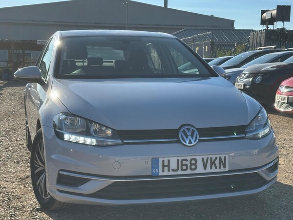 Used Volkswagen Golf 2018 for sale - 76166374: Photo 1