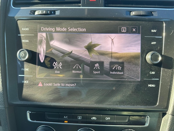Used Volkswagen Golf 2018 for sale - 76166374: Photo 54