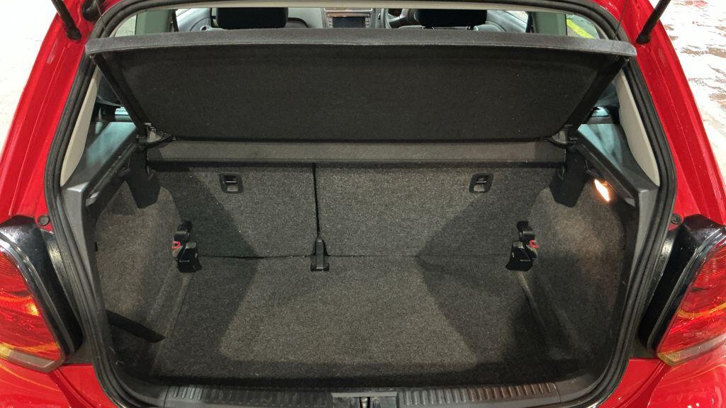 Used Volkswagen Polo 2011 for sale - 77462136: Photo 7